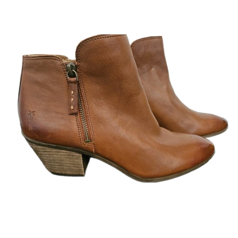 Frye Judith Seam Brown Leather Zip Bootie Size 10M New No Box